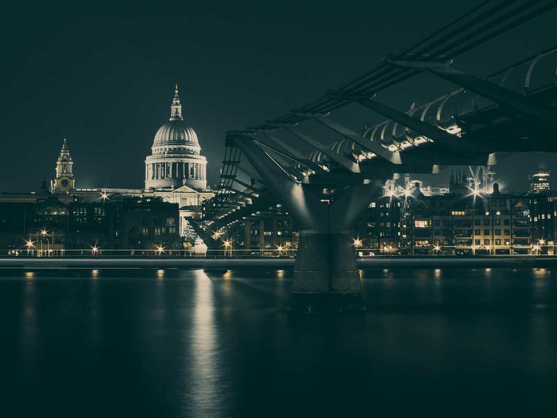 寂静岭<br>gitbuvf.cn 表里世界穿梭